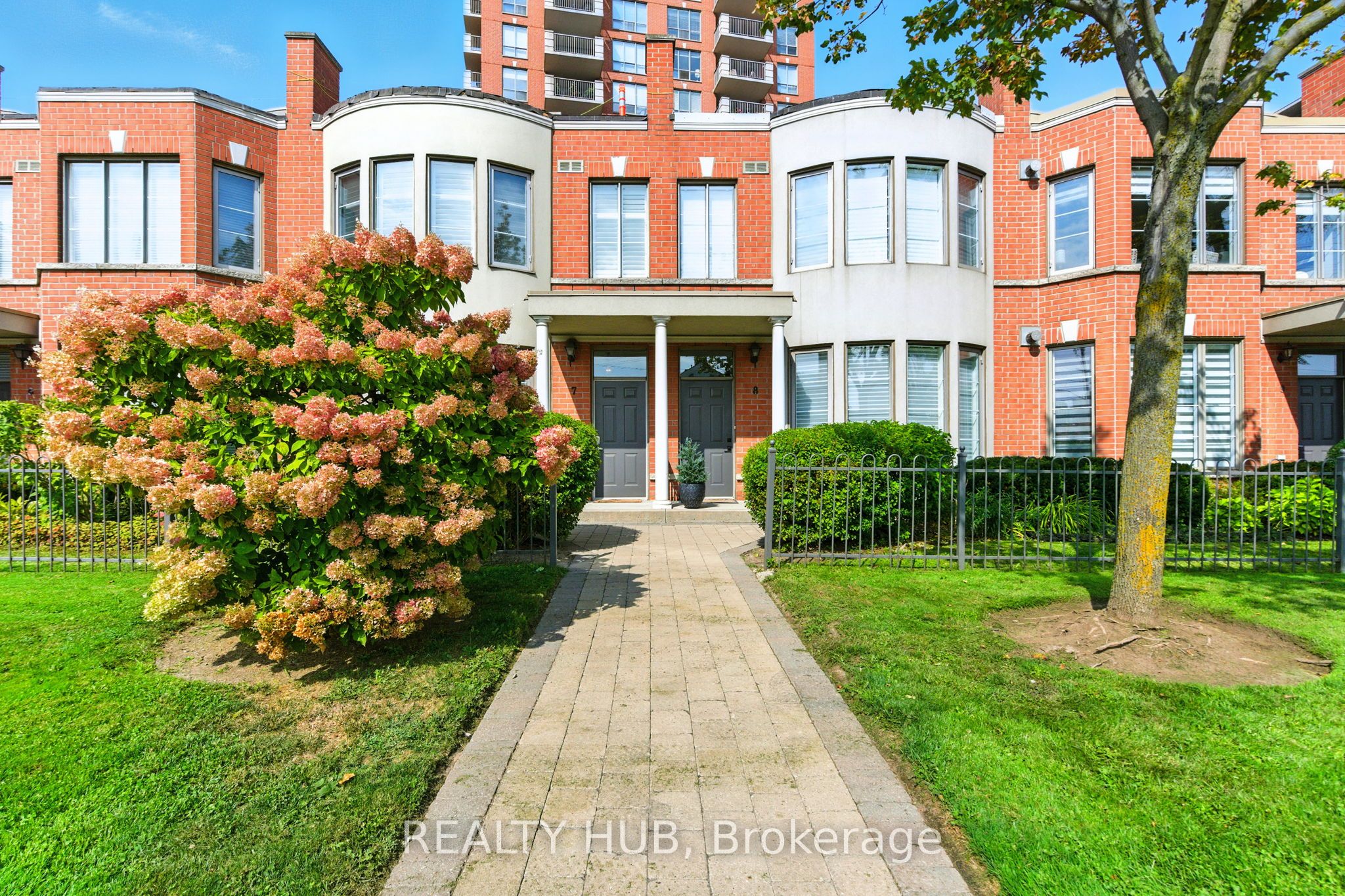 Additional image 2 of 7-442 Maple Avenue, Burlington, ON, L7S 2L7