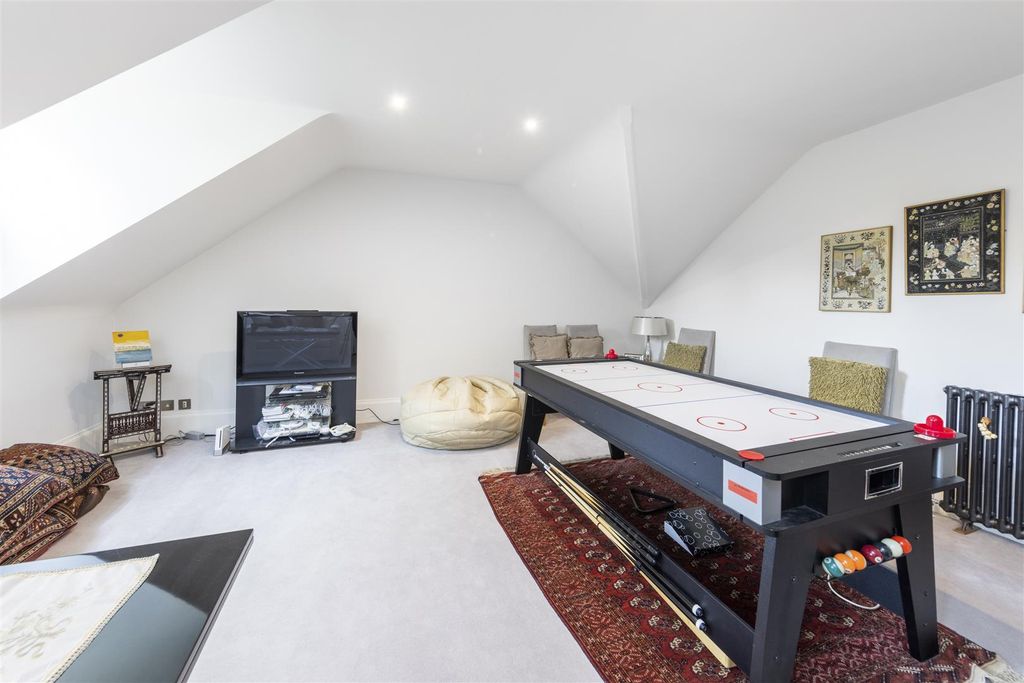 Additional image 22 of 3 bed flat for saleAlbury Park Mansion, Albury Park, Albury, Guildford, Surrey GU5