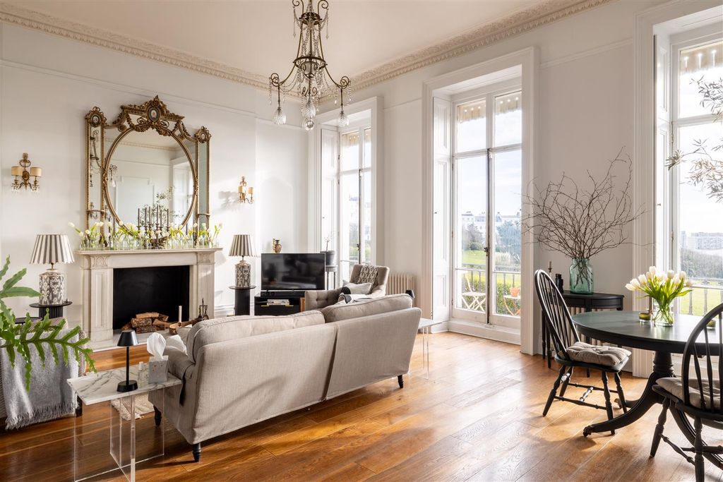 Additional image 28 of 2 bed flat for saleLewes Crescent, Brighton BN2