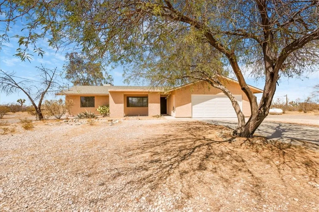 Additional image 2 of 3858 Kreuer Road, Phelan, CA 92371