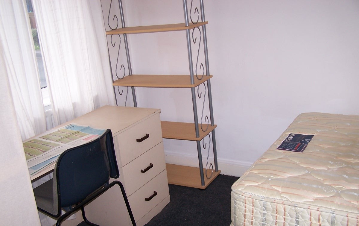 Additional image 7 of 2 Bed End Terrace, Craven Road, LS6, N1 7GU