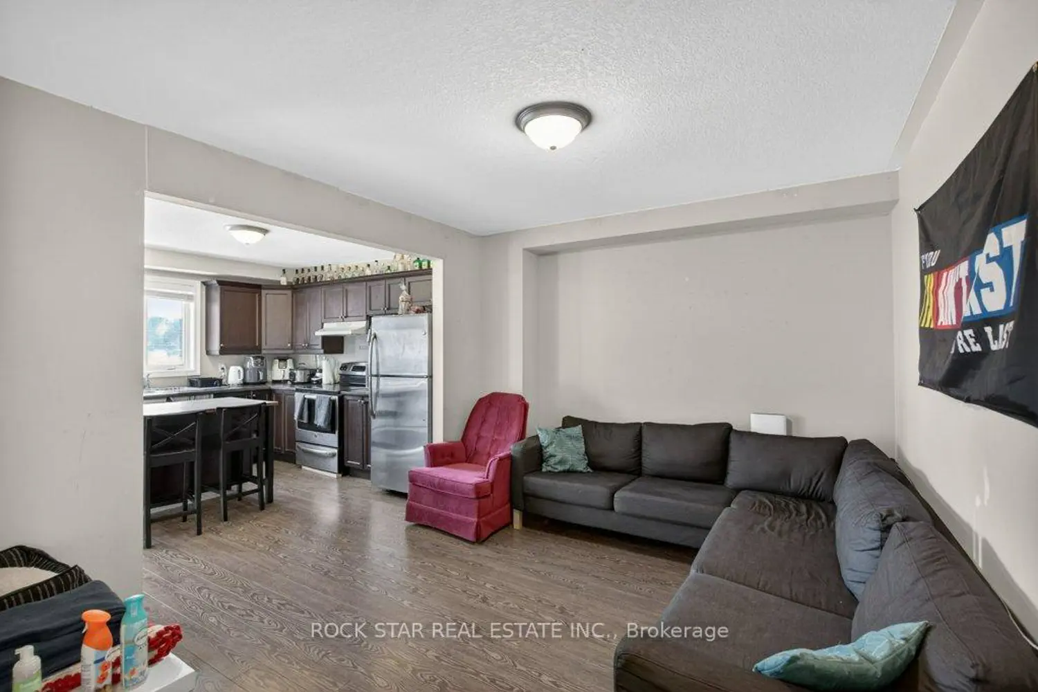 Additional image 3 of 205B Marlborough Street