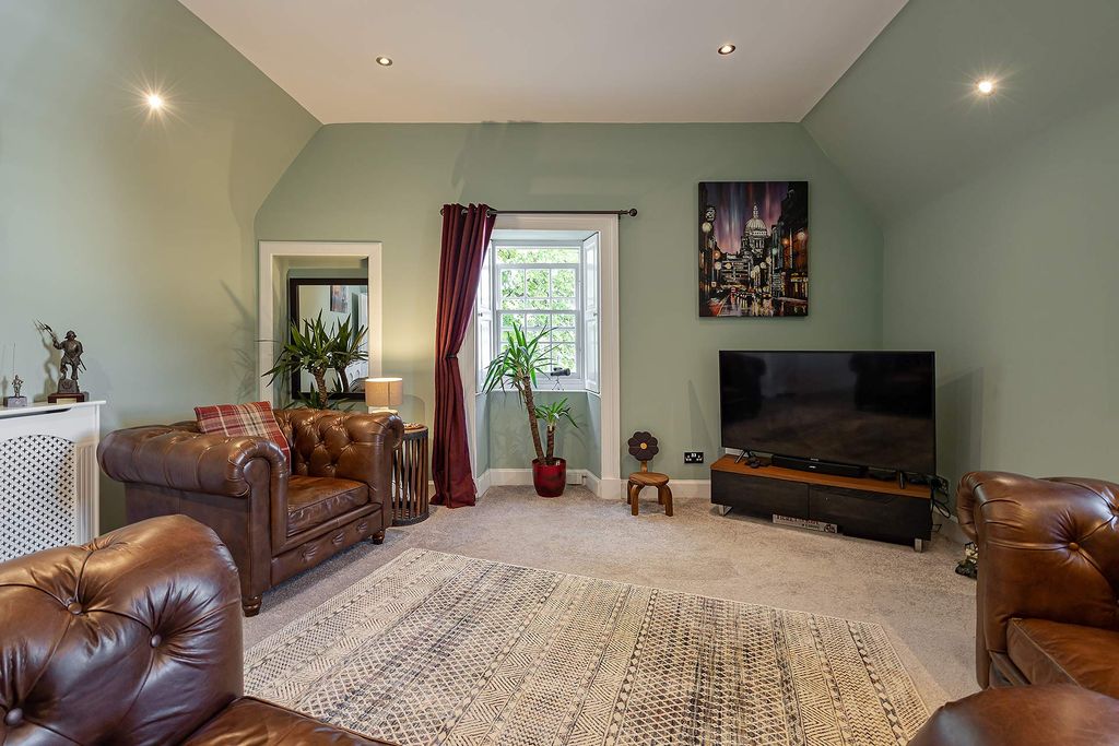 Additional image 3 of 2 bed flat for saleSecond Floor Flat, West Port House, Preston Road, Linlithgow EH49