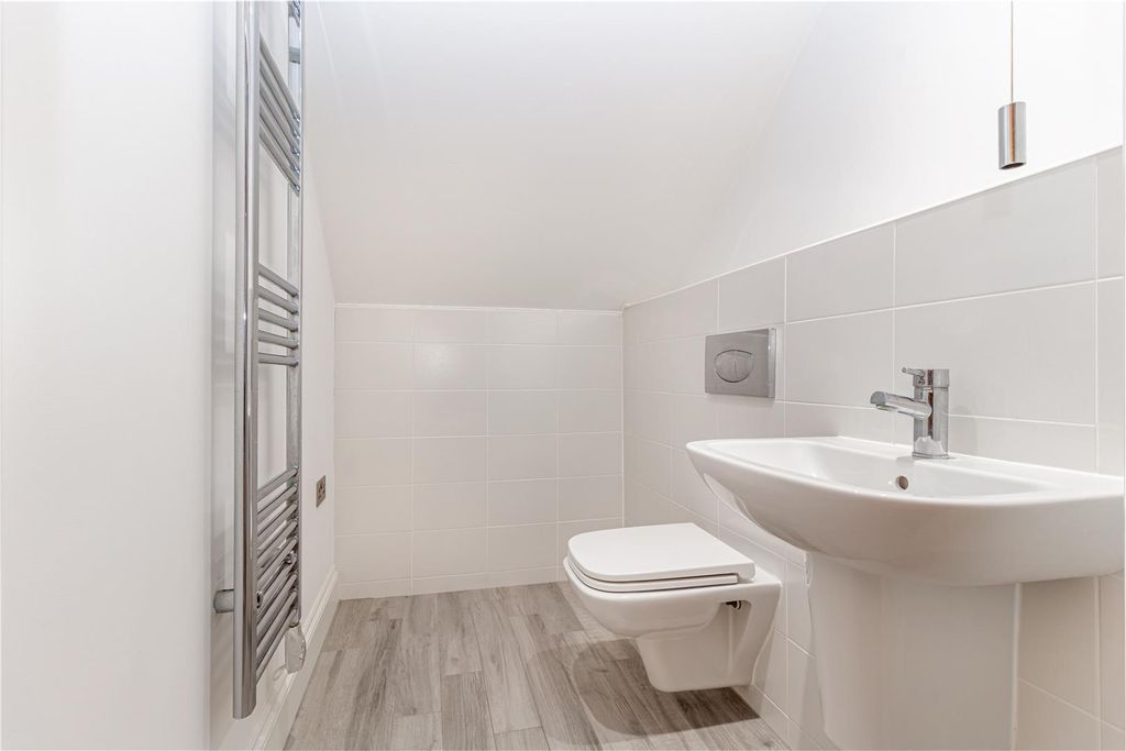 Additional image 22 of 3 bed flat for saleHolywell Road, Malvern WR14