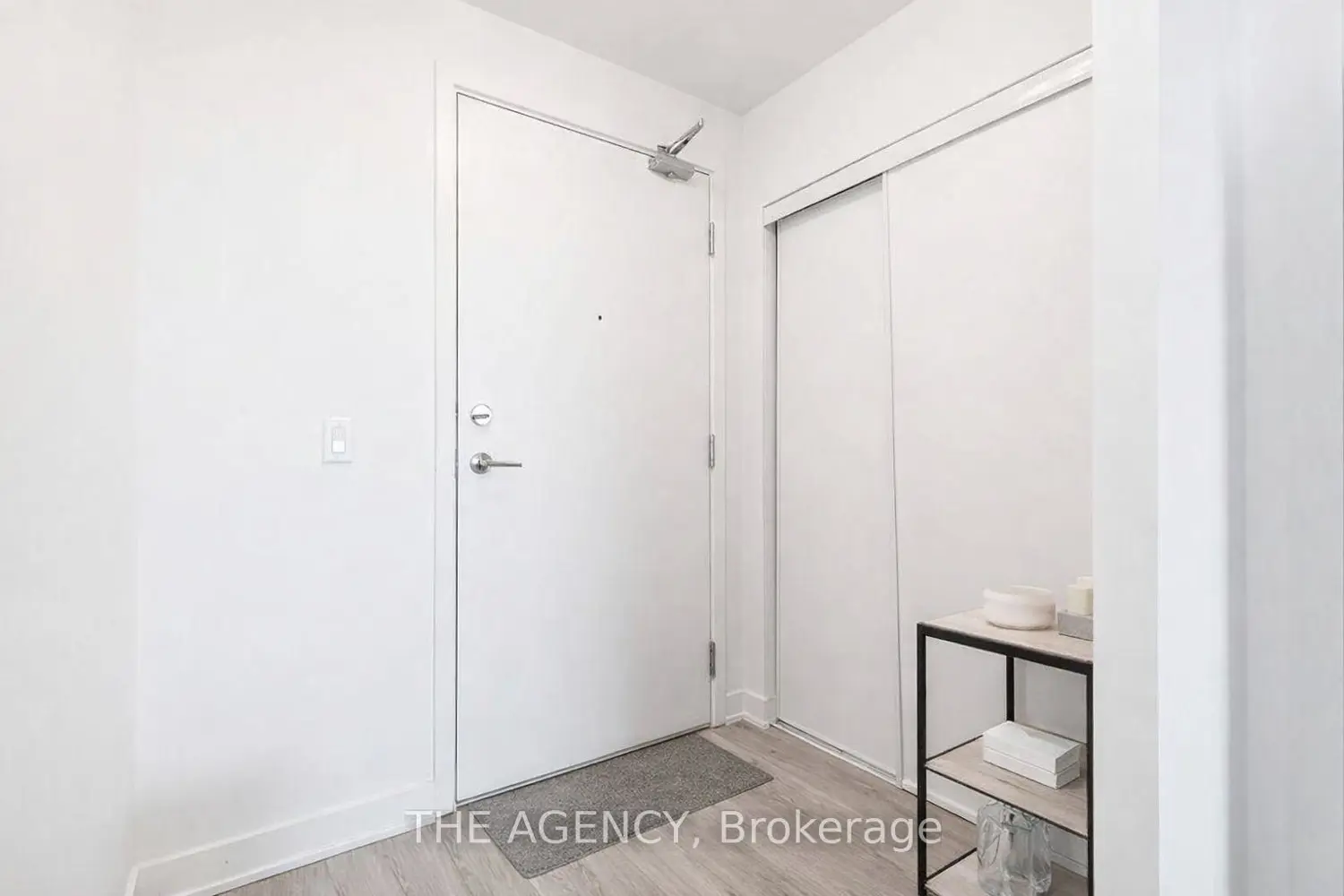 Additional image 5 of 681 Yonge Street 327