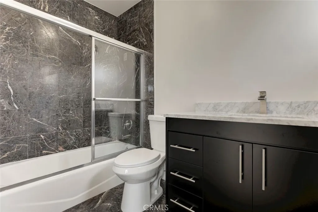 Additional image 62 of 6622 Varna Ave, Van Nuys, CA 91401