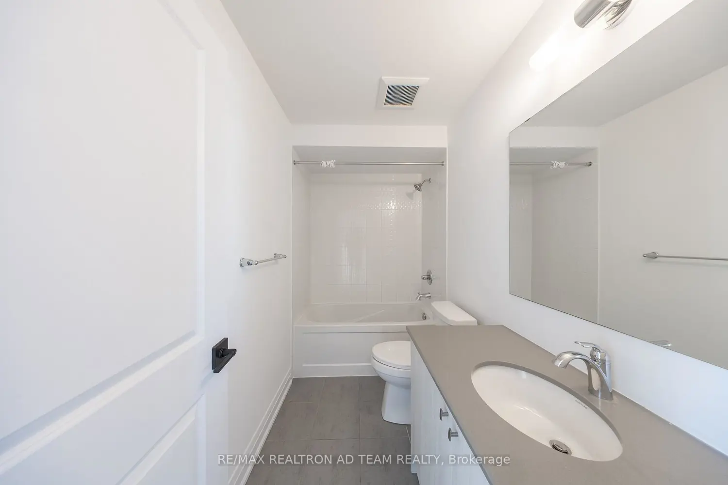 Additional image 13 of 972 Crowsnest Hollow Avenue