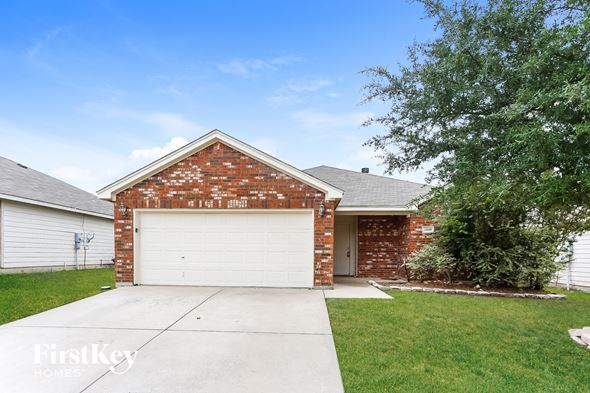 1049 Castle Top Drive, Fort Worth, TX, 76052