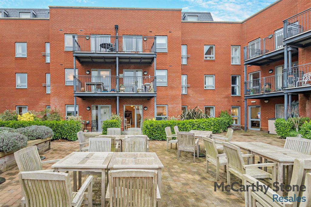 Additional image 21 of 2 bed flat for saleMonument Place, Endless Street, Salisbury SP1