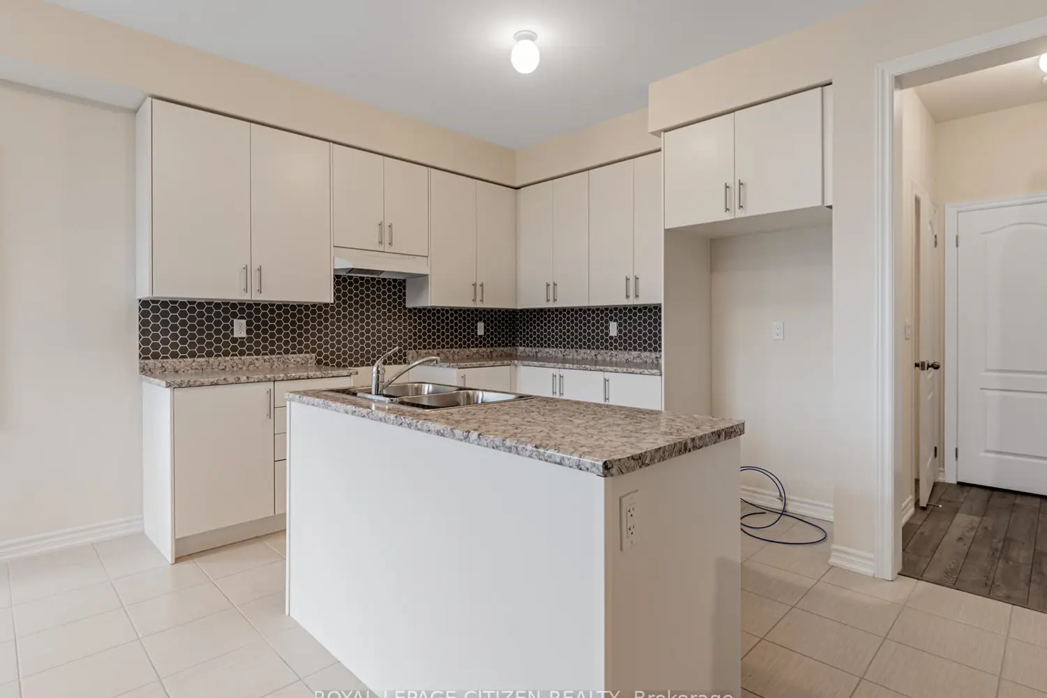 Additional image 9 of 7 Jeanne Pynn Avenue