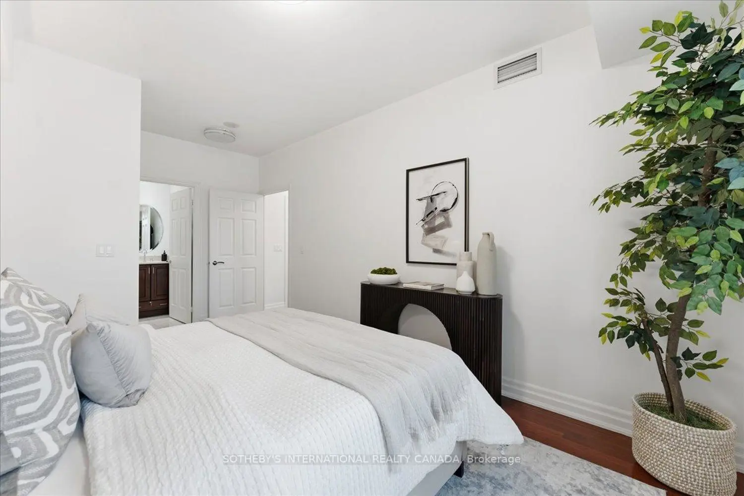 Additional image 14 of 35 Balmuto Street 1502