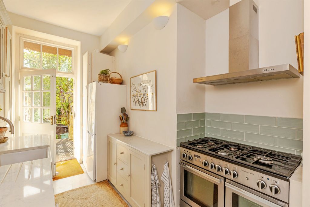 Additional image 11 of 2 bed flat for saleGrosvenor Place, Bath BA1