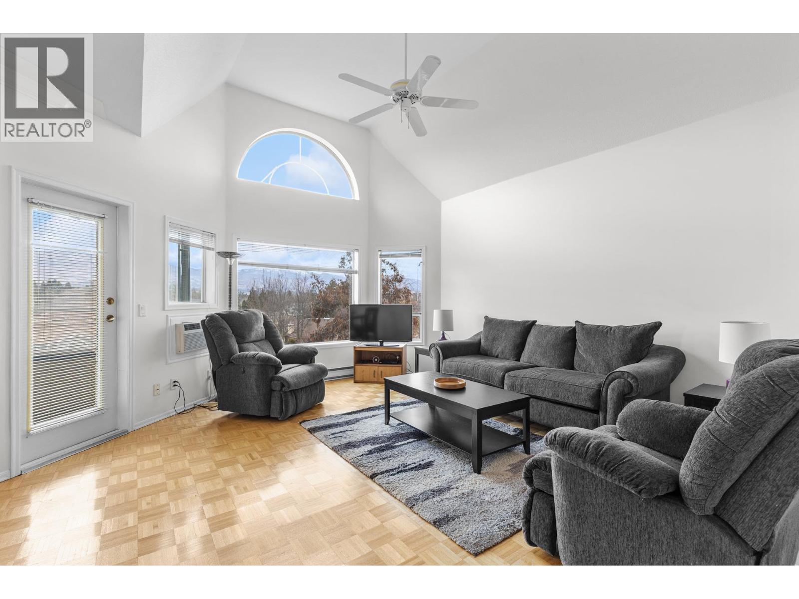 Additional image 3 of 306-877 Klo Road, Kelowna, BC, V1Y9R1