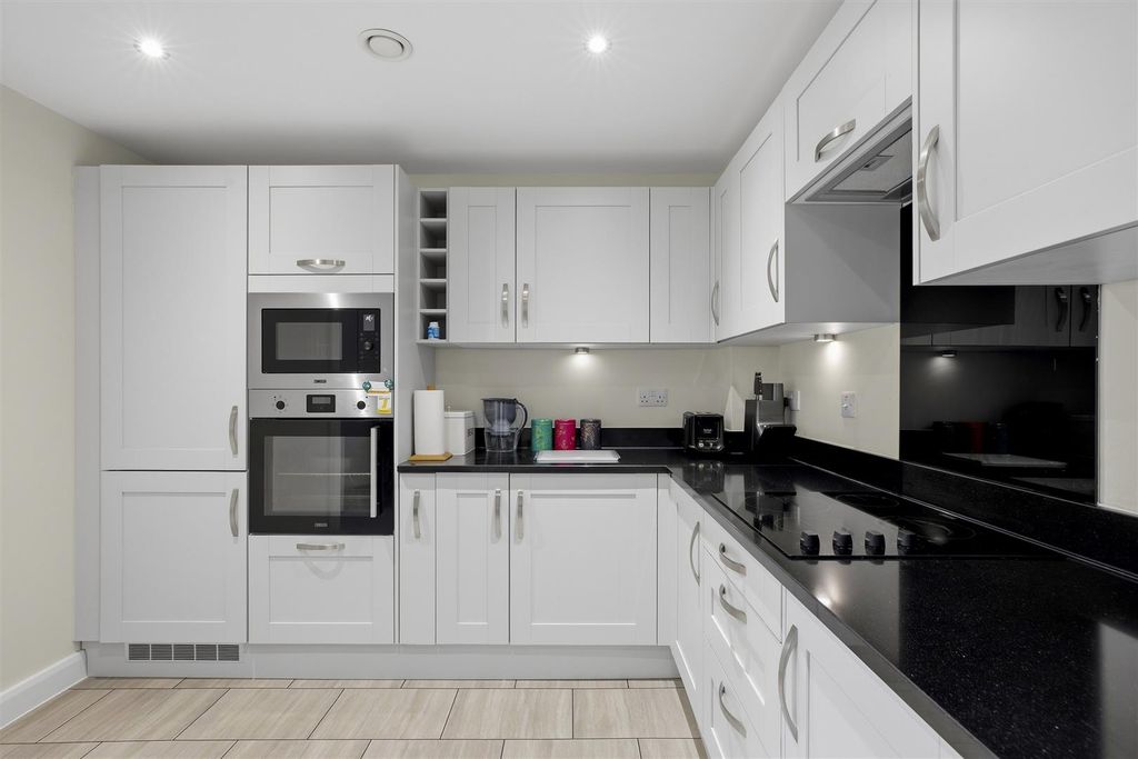 Additional image 8 of 3 bed flat for saleBradford Road, Menston LS29