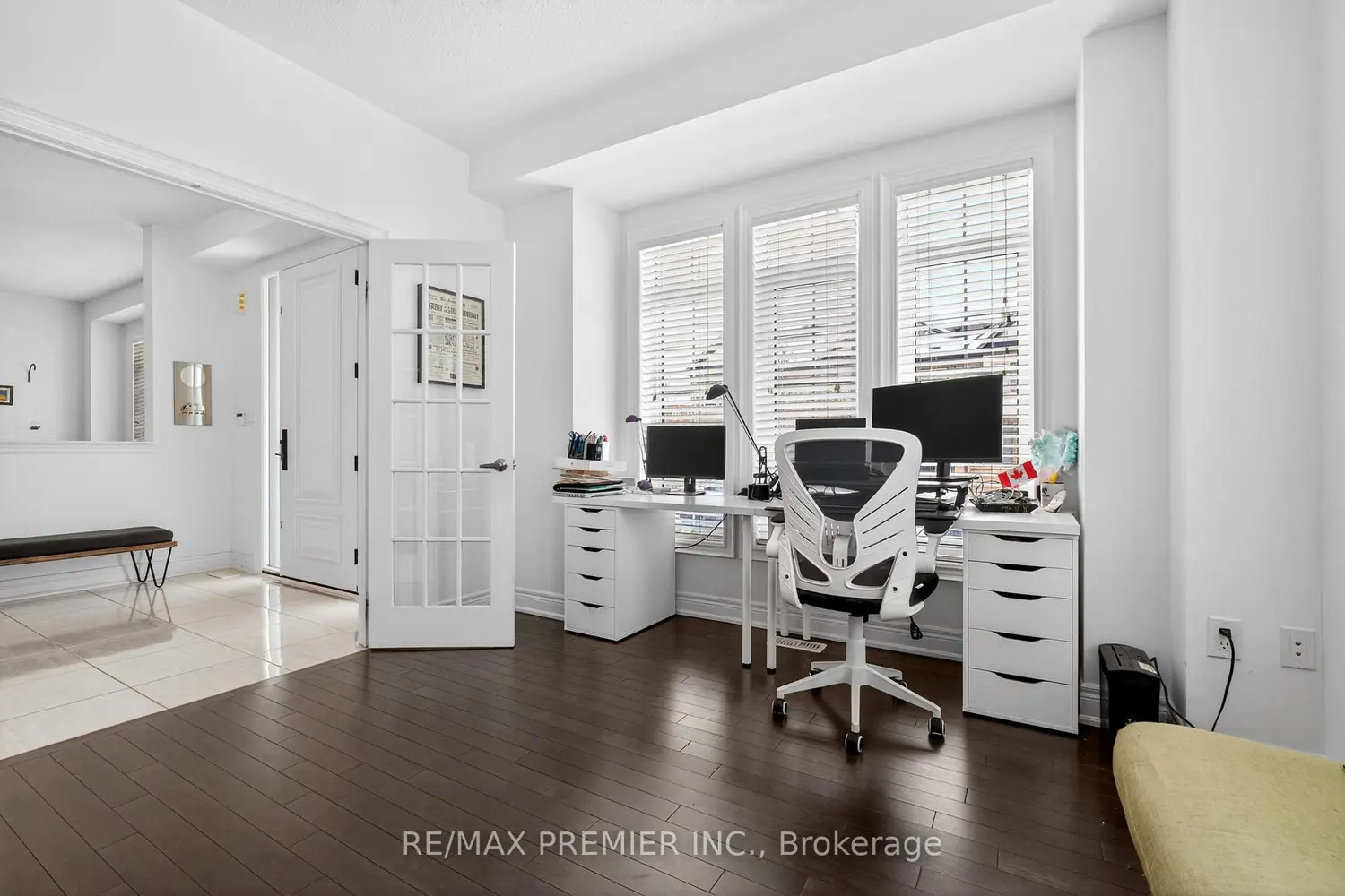 66 Red Tree Drive photo 3
