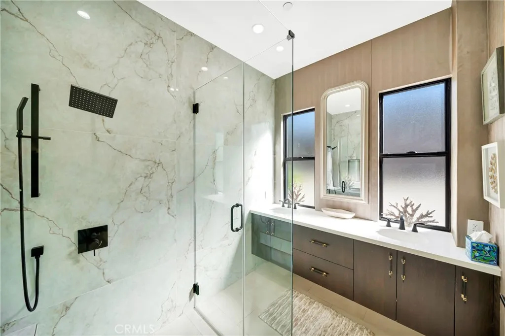 Additional image 46 of 19225 Rosita St, Tarzana, CA 91356