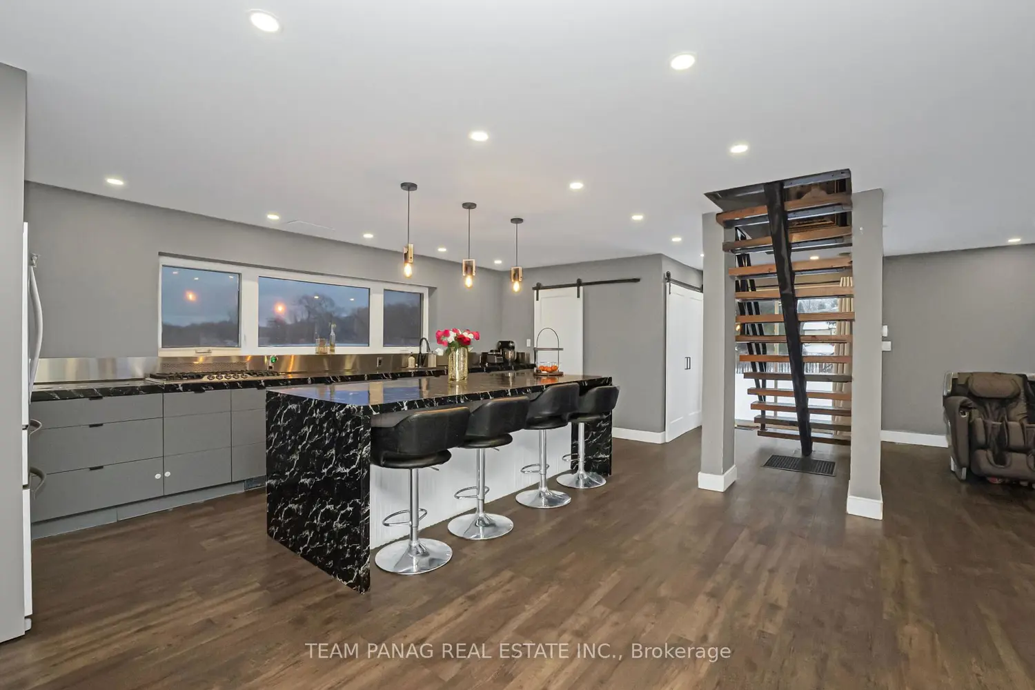 Additional image 8 of 11561 Russell Road