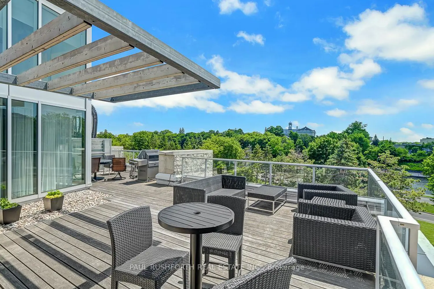 Additional image 19 of 1035 Bank Street 104