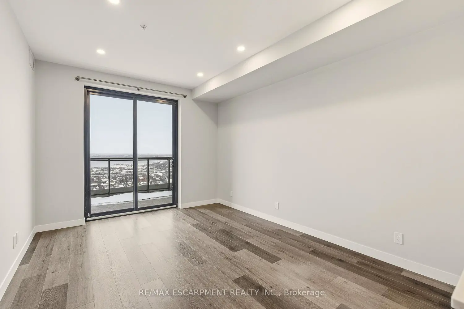 Additional image 8 of 15 Queen Street 2308