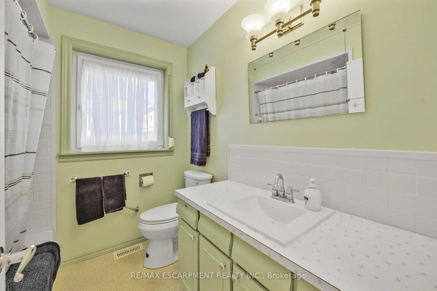 Additional image 12 of 172 Old Ancaster Road