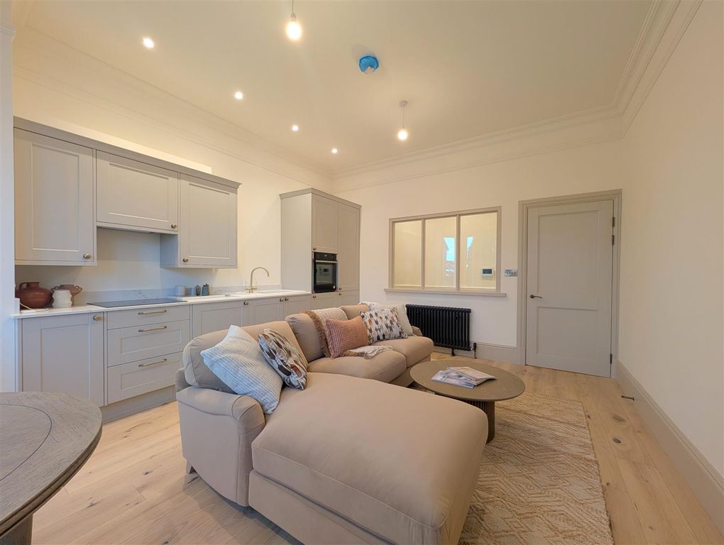 Additional image 5 of 2 bed flat for saleGreat Malvern, Malvern WR14