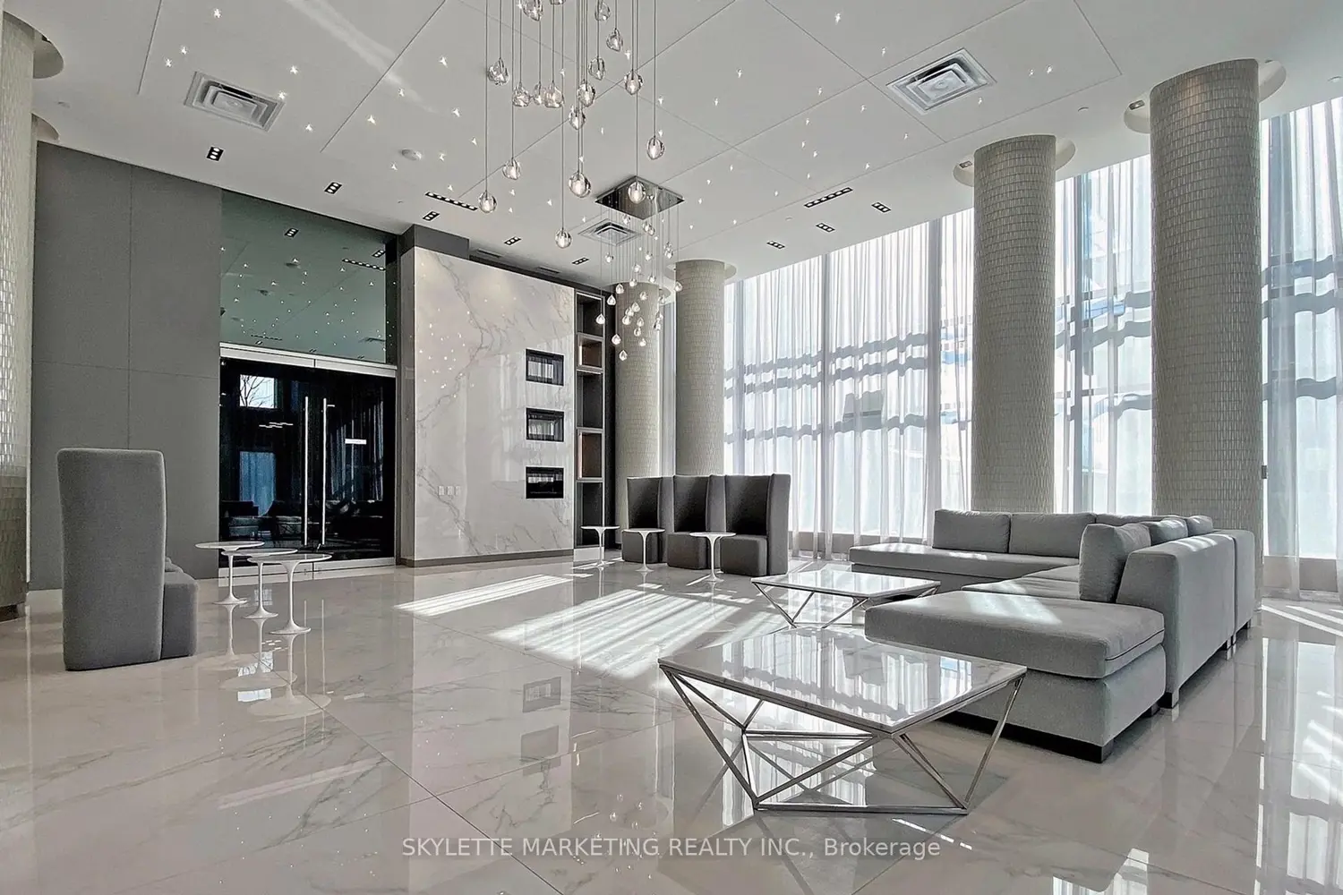 Additional image 3 of 75 Oneida Crescent 410