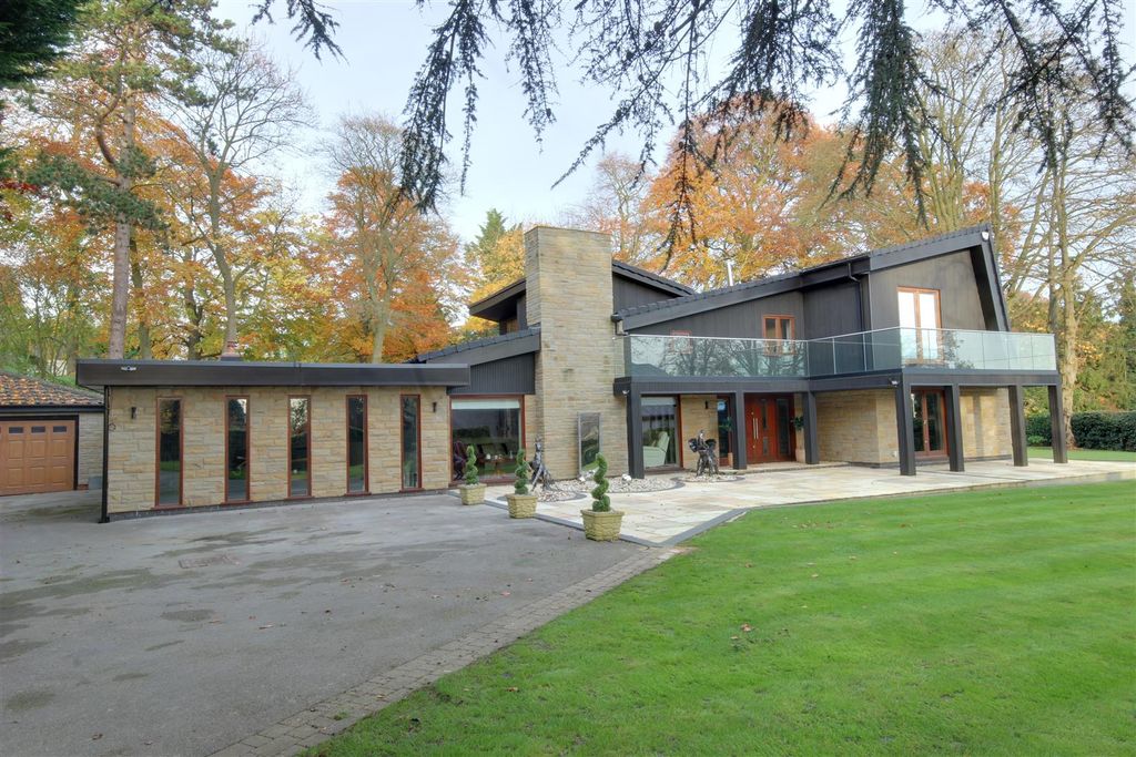 6 bed detached house for saleGrange Park, Swanland HU14