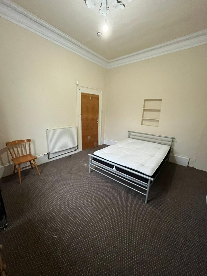 Room in a Shared House, Cliff Road, LS6, N1 7GU