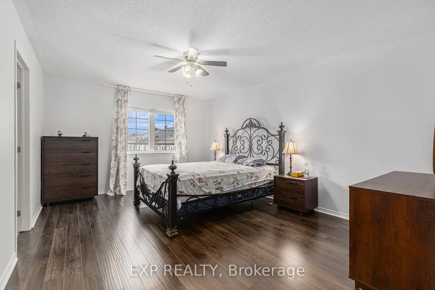 Additional image 7 of 407 Heathrow Private