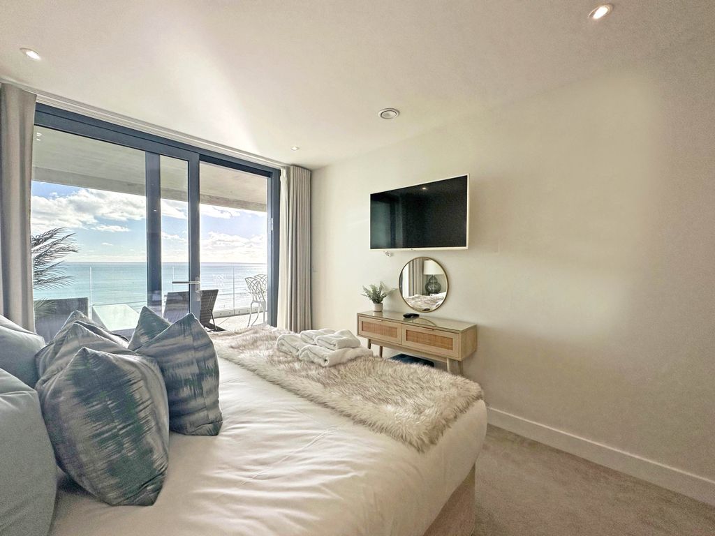 Additional image 10 of 3 bed flat for saleCliff Road, Falmouth, Cornwall TR11