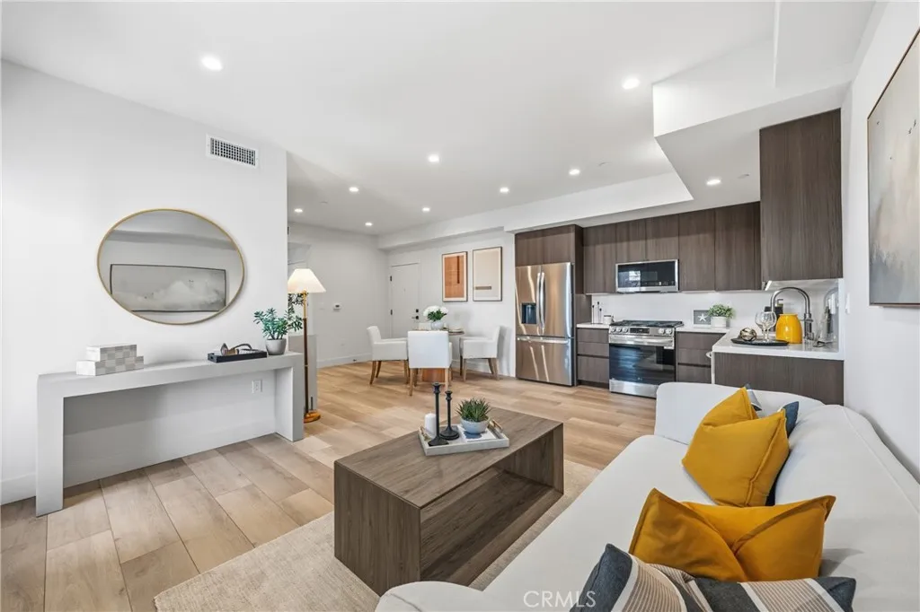 Additional image 27 of 150 S Oak Knoll Avenue Unit 105, Pasadena, CA 91101