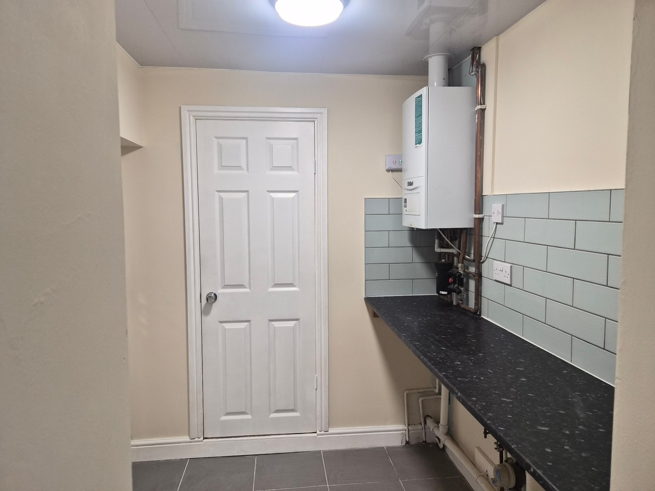 Additional image 12 of 2 Bed End Terrace, Hampton Court Road, B17, N1 7GU