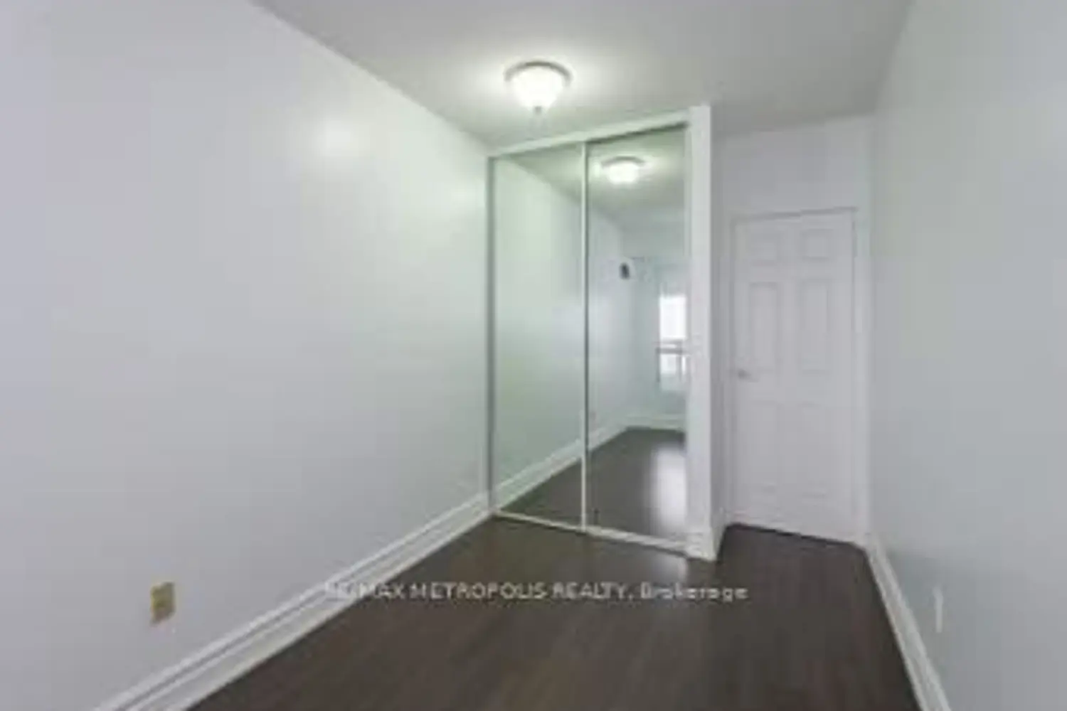 Additional image 16 of 39 Kimbercroft Court Ph810