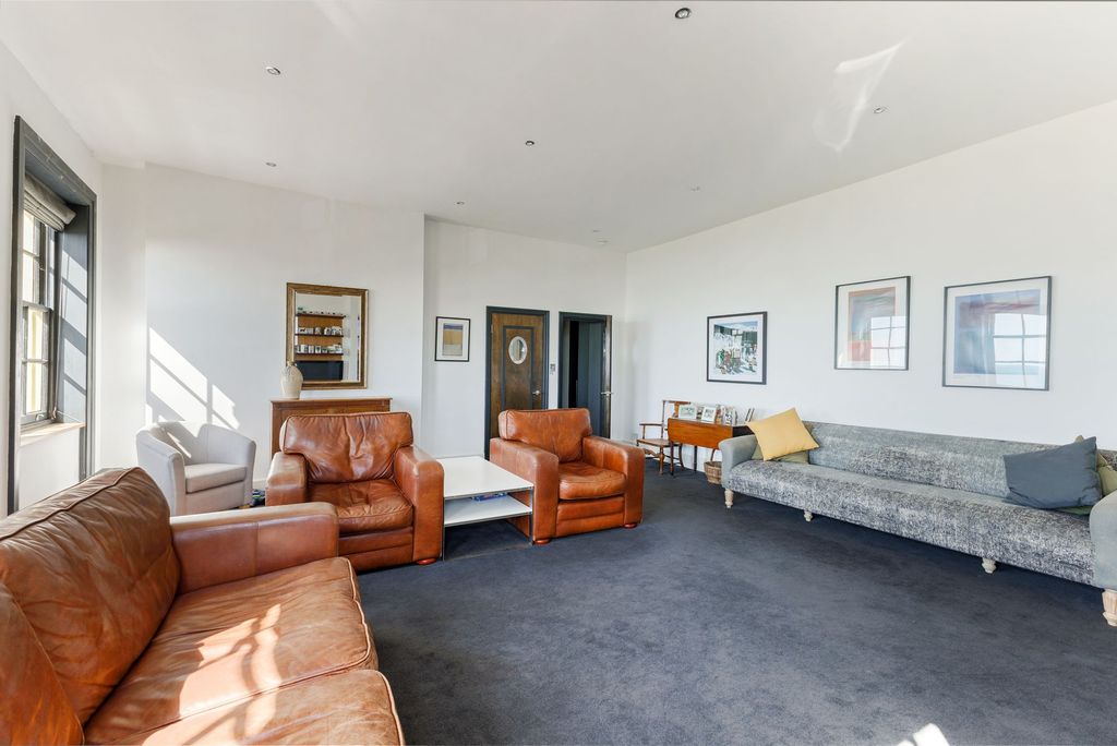 Additional image 5 of 3 bed flat for saleBrunswick Terrace, Hove BN3