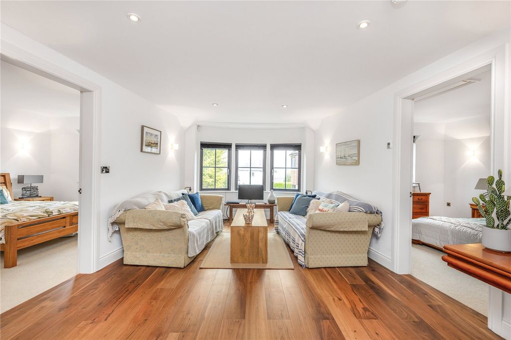 Additional image 53 of 6 bed detached house for saleSea Way, Middleton-On-Sea, West Sussex PO22
