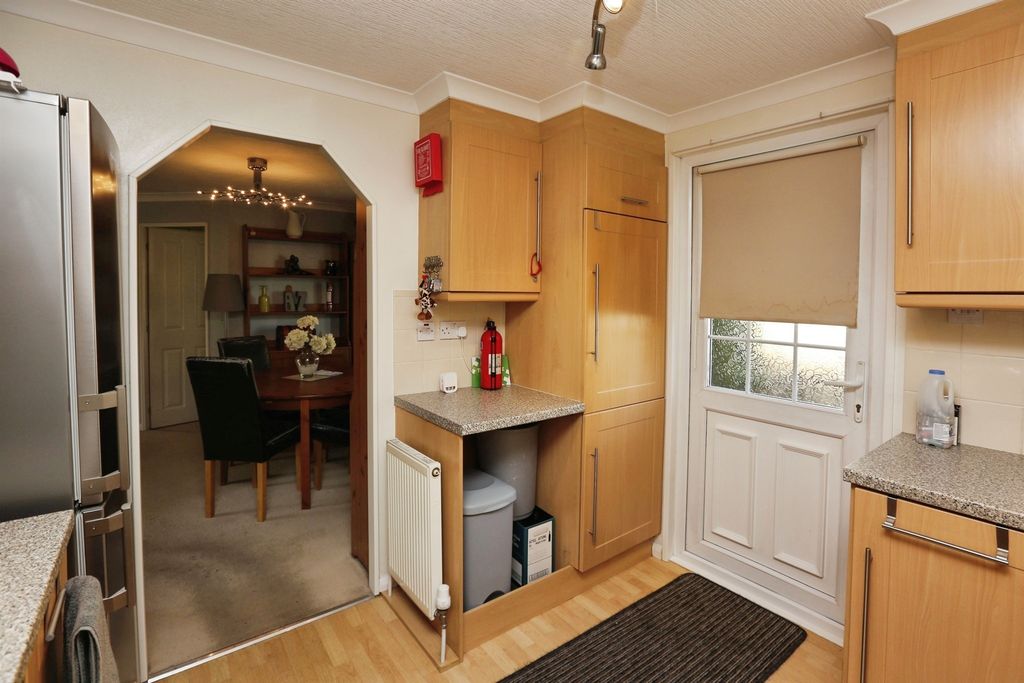 Additional image 8 of 2 bed mobile/park home for saleShamblehurst Lane South, Hedge End, Southampton SO30