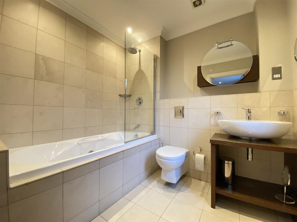 Additional image 7 of 3 bed flat for saleBrook Lane, Alderley Edge SK9