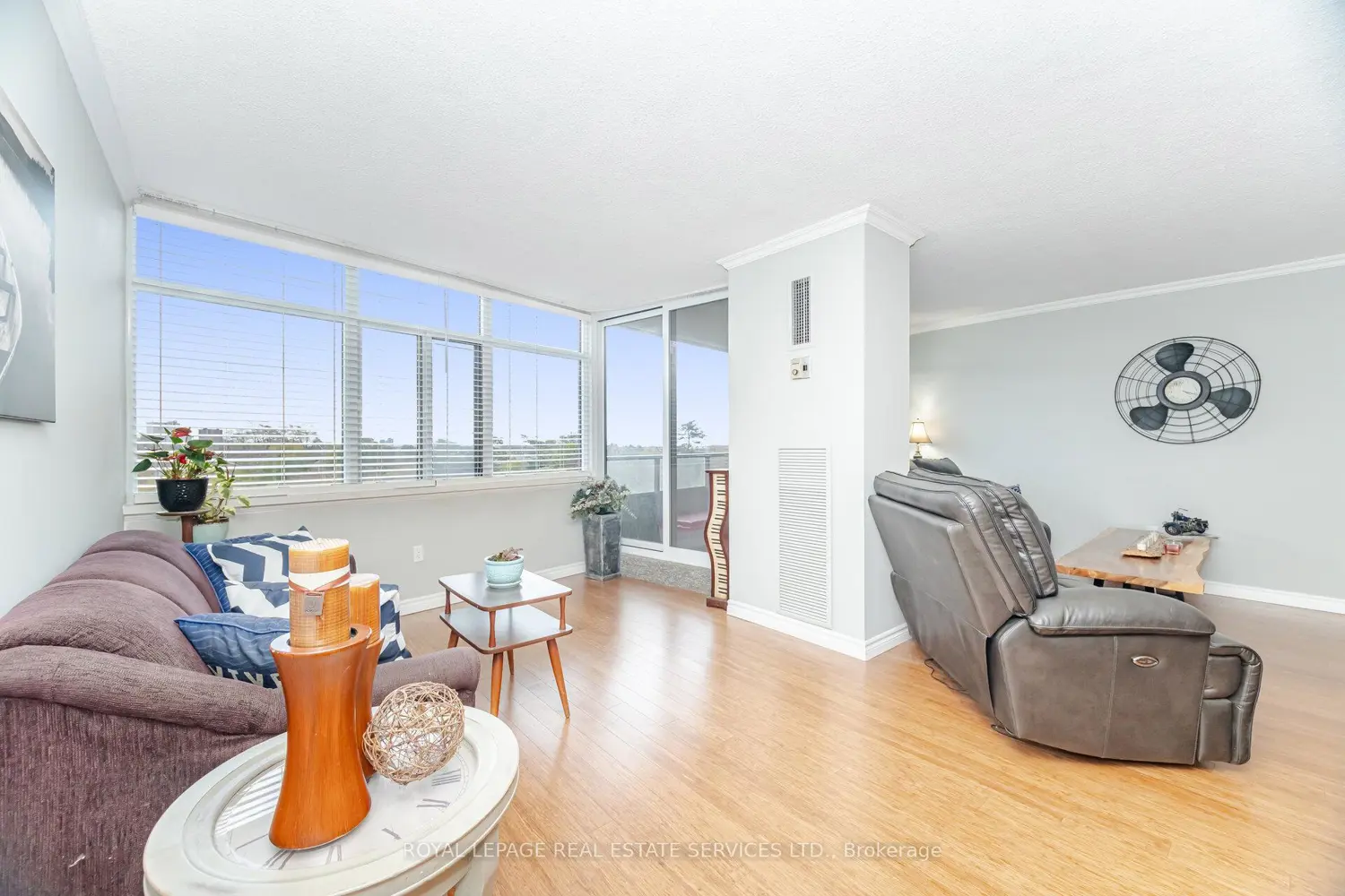 Additional image 11 of 3100 Kirwin Avenue 708