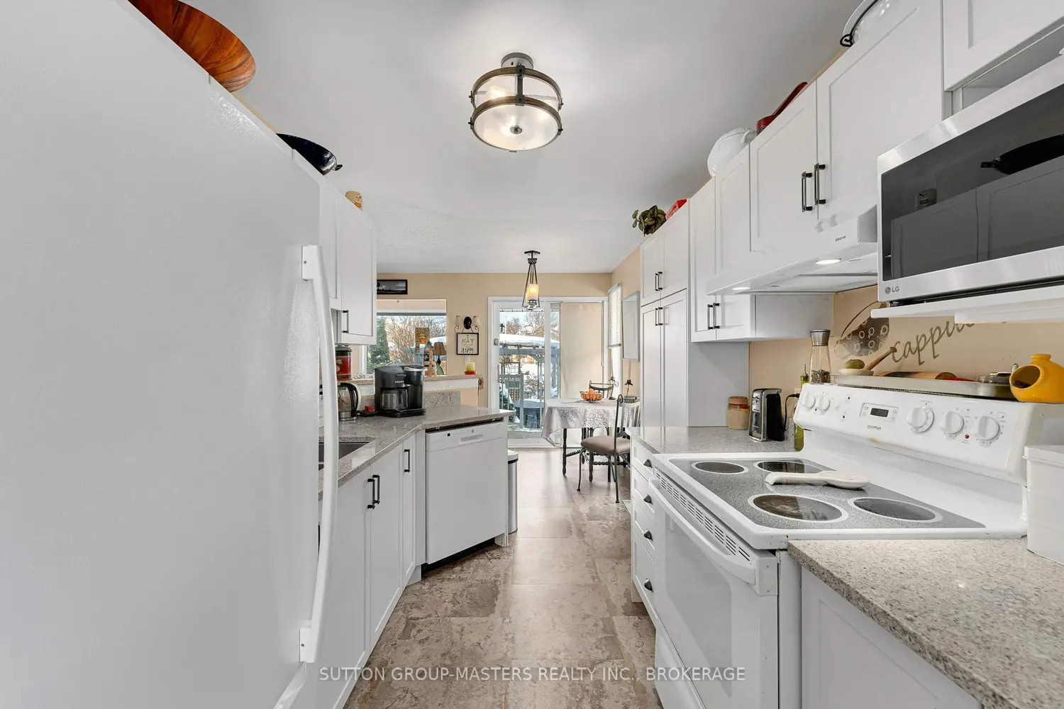 Additional image 5 of 568 Roosevelt Drive