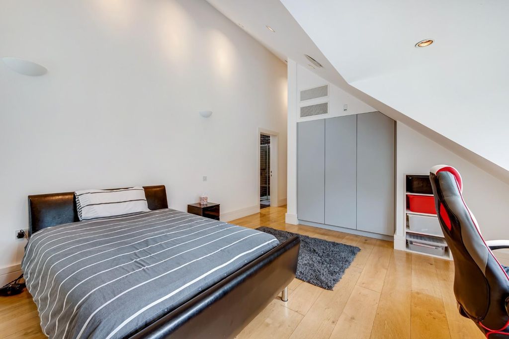 Additional image 50 of 5 bed detached house for saleThe Pump House, Standish, Wigan WN1