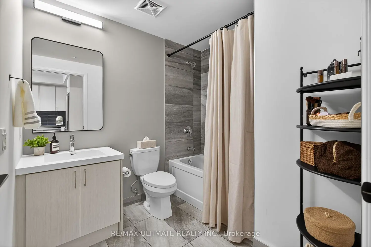Additional image 8 of 50 George Butchart Drive 106