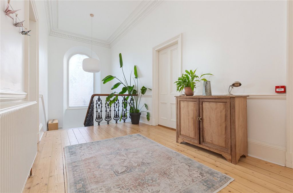 Additional image 7 of 5 bed flat for saleInverleith Gardens, Inverleith, Edinburgh EH3