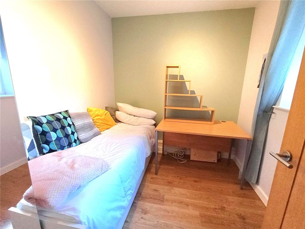 Additional image 7 of 2 bed flat for saleMary Street, Porthcawl CF36