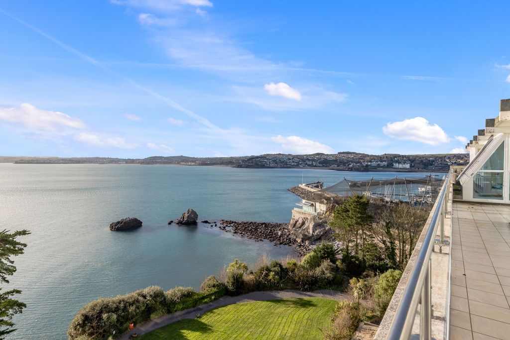 3 bed flat for salePark Hill Road, Torquay, Devon TQ1