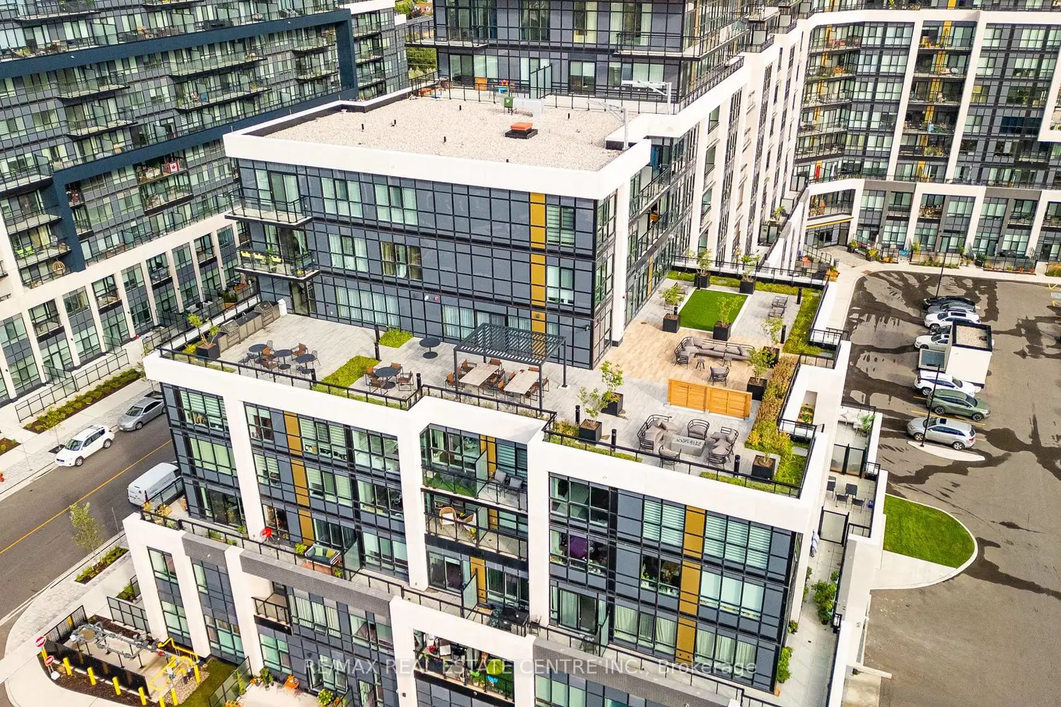 Additional image 14 of 405 Dundas Street 316