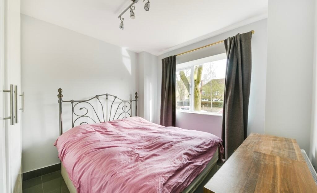 Additional image 5 of 1 Bed Flat, Escuan Lodge, N5, N1 7GU