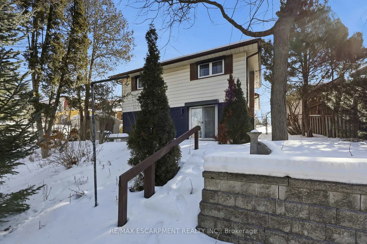 Additional image 20 of 172 Old Ancaster Road