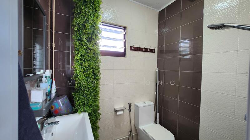 Additional image 5 of 236 Tampines Street 21