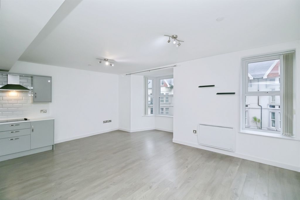 Additional image 4 of 2 bed flat for saleMary Street, Porthcawl CF36