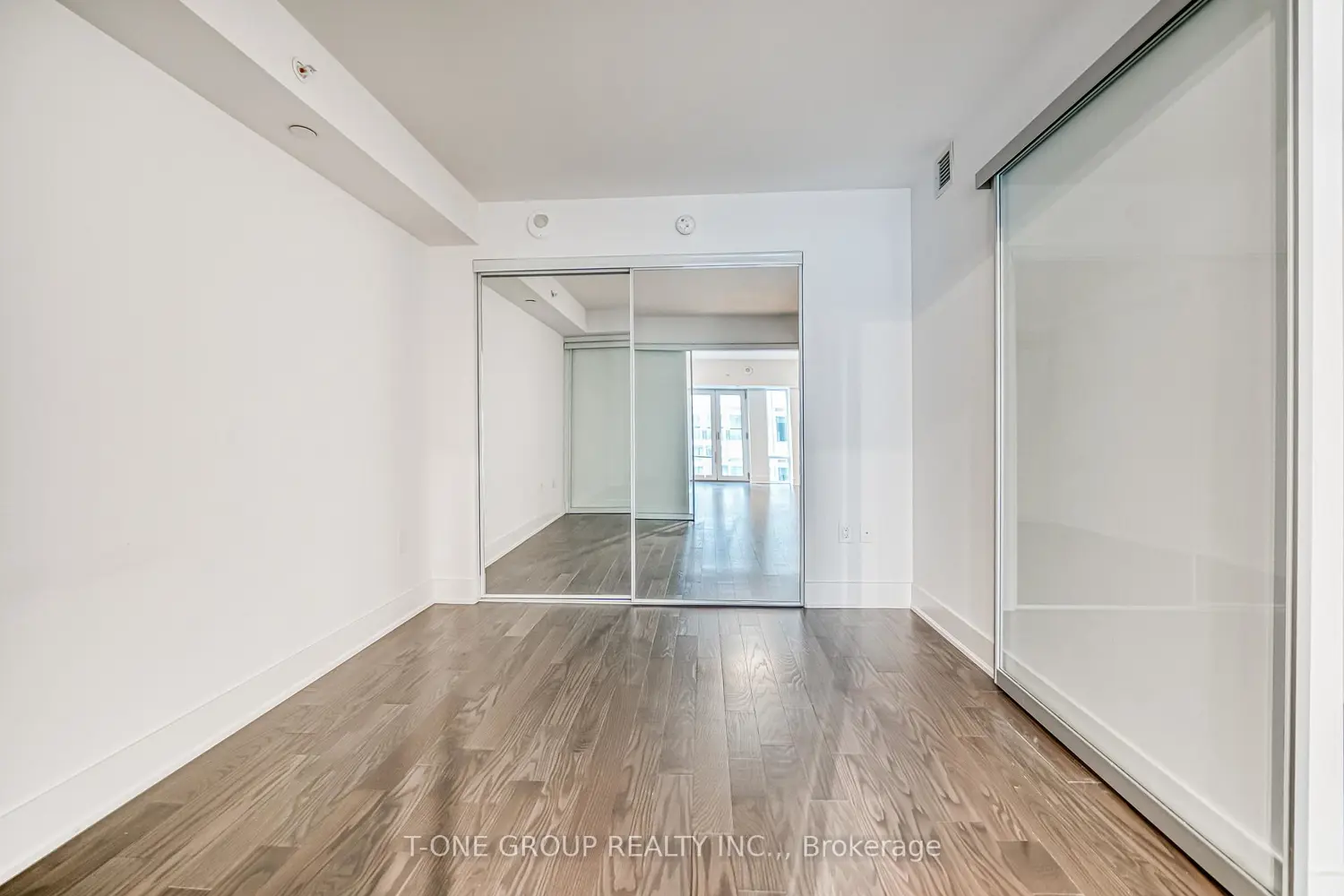 Additional image 12 of 955 Bay Street 720